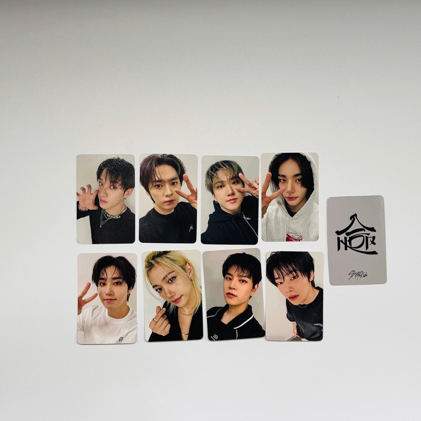 STRAY KIDS - SKZHOP HIPTAPE (ACCORDION VER.) w/APPLE MUSIC POB