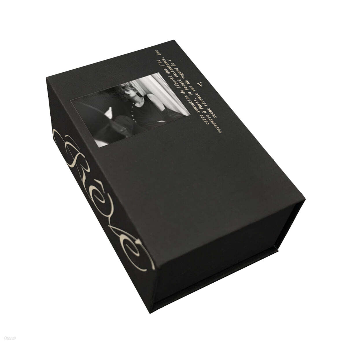 V (BTS) - REVE PHOTOBOOK