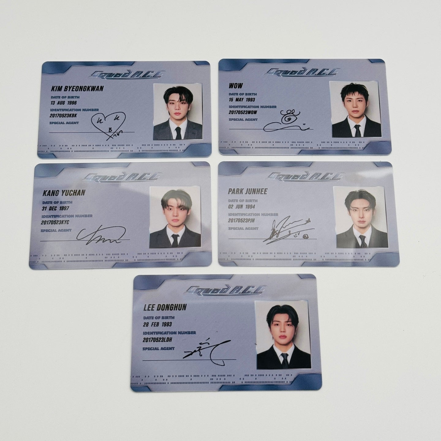 [PRE-ORDER] A.C.E 2025 SEASON'S GREETINGS (SIGNED BY ALL MEMBERS)