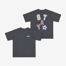 STRAY KIDS - T-SHIRT | 6TH FANMEETING [STAY in Our Little House]